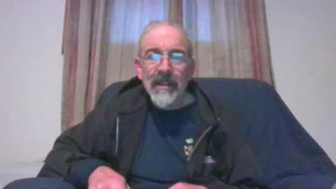 Snapshot of jony_five chatting on February 23, 2:43 pm Jon online show from February 23, 2:43 pm
