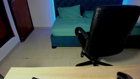 jordan_colman online show from January 16, 11:18 pm