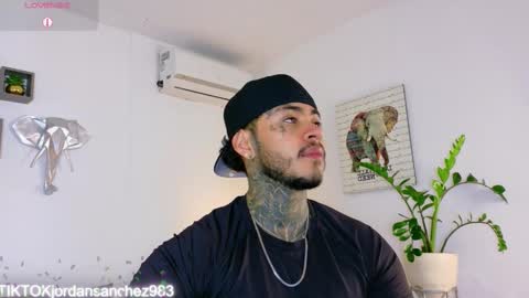 Jordan Smith online show from February 3, 2:53 am