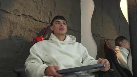 JOSEPH  online show from March 5, 11:28 am