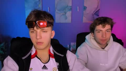 joseph_bear_ online show from February 19, 10:01 am