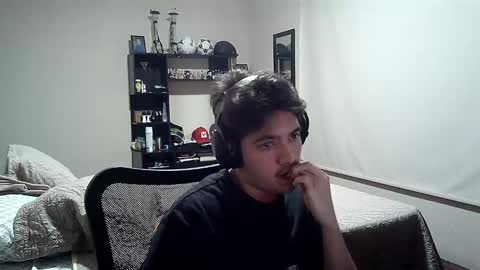 Snapshot of josh_fucks420 chatting on December 5, 3:59 am Josh online show from December 5, 3:59 am
