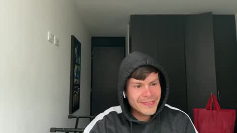 Nicolas online show from February 17, 10:14 pm