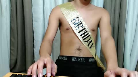 joshua_adrian online show from February 23, 7:10 am