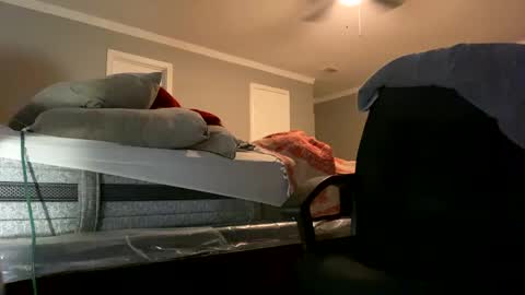 josman23 online show from December 6, 12:16 pm