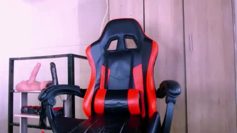 josue_linares online show from March 7, 3:15 am