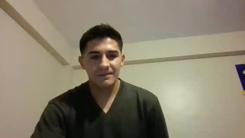 jota_latino online show from December 23, 6:00 am