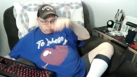 jpmel99 online show from January 18, 8:33 pm