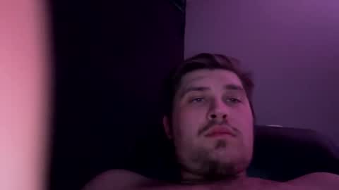 jstooboy online show from April 29, 6:18 am