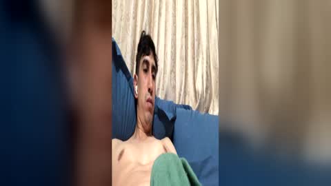 juaaan_sebass08122 online show from July 5, 10:33 am