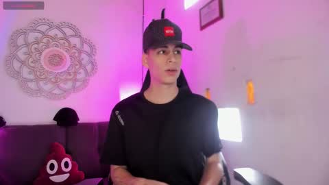 Juan Posada online show from March 4, 9:22 pm