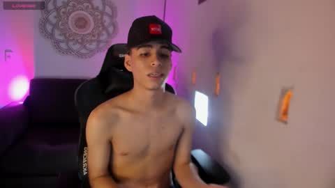 Juan Posada online show from March 3, 6:26 pm