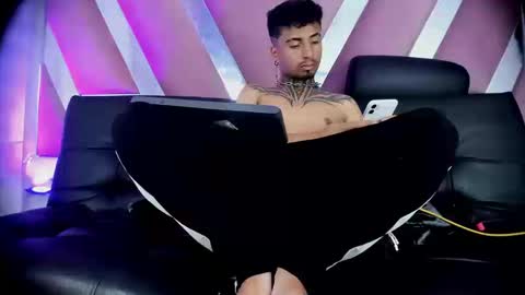 juancamilo66_ online show from March 20, 3:54 am