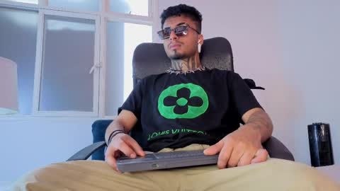 juancamilo66_ online show from April 2, 3:09 pm