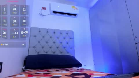 independent model online show from October 22, 5:11 am