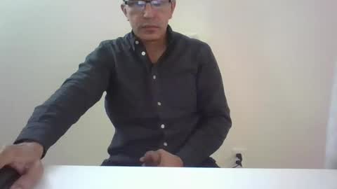 juanearth1 online show from March 5, 11:01 pm