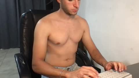 juanmamestre94 online show from March 4, 11:32 pm