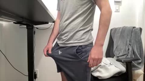 Snapshot of juicy_boy21 chatting on October 20, 8:57 pm juicy boy21 online show from October 20, 8:57 pm