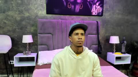 Snapshot of julian_billy chatting on December 28, 1:29 pm julian billy online show from December 28, 1:29 pm