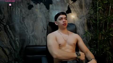 JULIAN  online show from February 12, 11:38 am