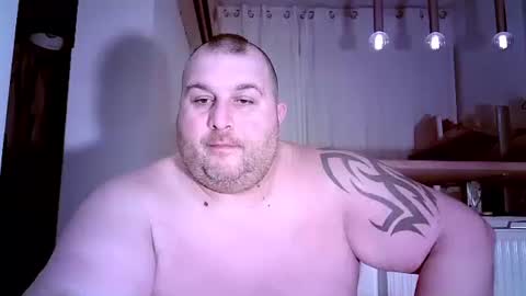 Juliano online show from February 9, 2:27 am