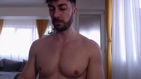 JulianRoyce online show from March 27, 7:01 am