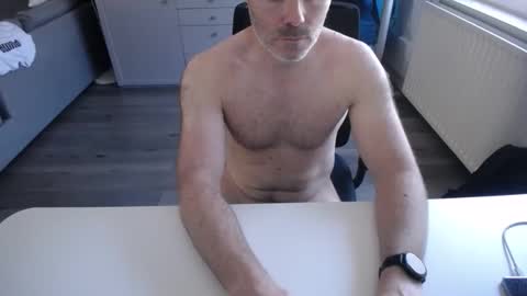julienneedyou online show from May 26, 10:55 am