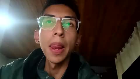 julioxxx24 online show from December 3, 3:18 am