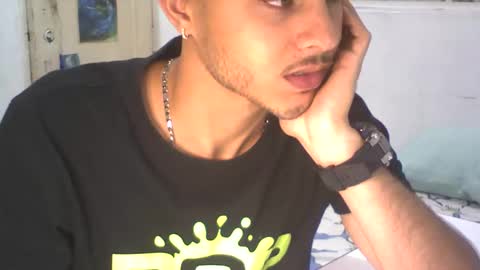 junior6661997martinezortiz online show from February 22, 2:02 am