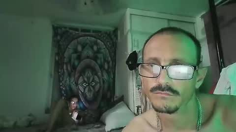 junkieabz online show from May 8, 10:27 am