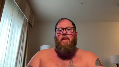 Snapshot of justaguyandnaked chatting on January 26, 10:57 pm justaguyandnaked online show from January 26, 10:57 pm