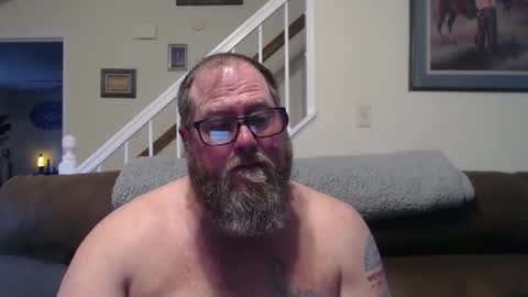 Snapshot of justaguyandnaked chatting on February 24, 10:25 pm justaguyandnaked online show from February 24, 10:25 pm