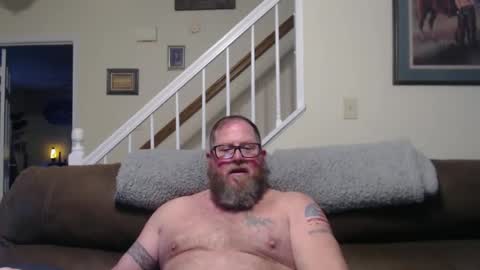 Snapshot of justaguyandnaked chatting on February 18, 10:36 pm justaguyandnaked online show from February 18, 10:36 pm