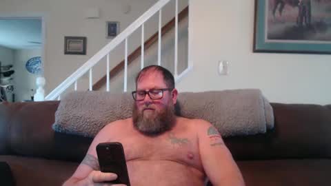 Snapshot of justaguyandnaked chatting on December 31, 7:07 pm justaguyandnaked online show from December 31, 7:07 pm