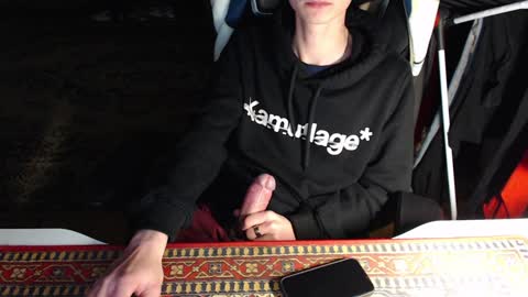 justchillinxo online show from December 10, 8:16 pm