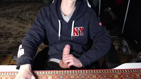 justchillinxo online show from February 11, 1:30 pm