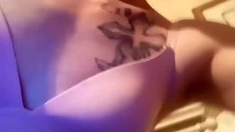 justforyoummm online show from January 29, 9:50 pm