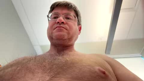 justfunguy221287 online show from February 19, 9:22 pm