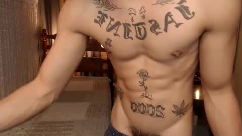 justine_hunk online show from February 7, 6:02 pm