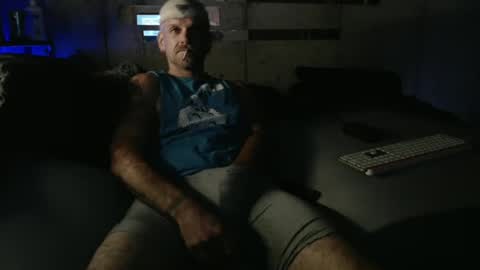 justinmoore1987 online show from September 16, 4:57 am