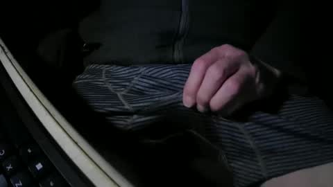 Snapshot of justme39057 chatting on March 8, 4:58 pm Justme39057 online show from March 8, 4:58 pm