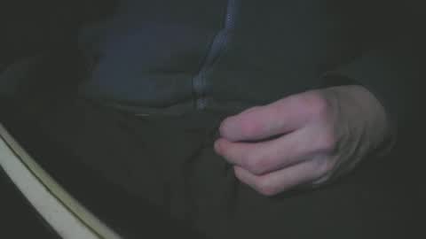 Snapshot of justme39057 chatting on January 2, 4:46 pm Justme39057 online show from January 2, 4:46 pm