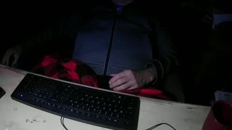 Snapshot of justme39057 chatting on September 20, 3:01 pm Justme39057 online show from September 20, 3:01 pm