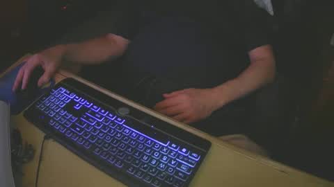 Snapshot of justme39057 chatting on March 5, 4:46 pm Justme39057 online show from March 5, 4:46 pm