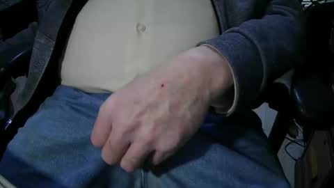 Snapshot of justme39057 chatting on October 29, 6:11 pm Justme39057 online show from October 29, 6:11 pm