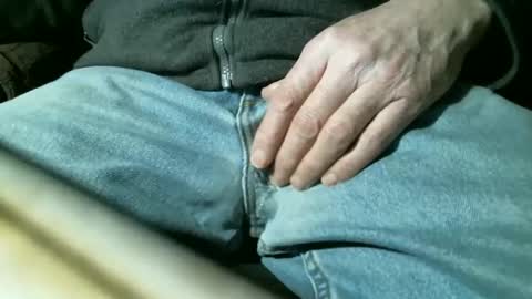 Snapshot of justme39057 chatting on January 21, 7:28 pm Justme39057 online show from January 21, 7:28 pm