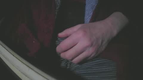 Snapshot of justme39057 chatting on March 2, 4:03 pm Justme39057 online show from March 2, 4:03 pm