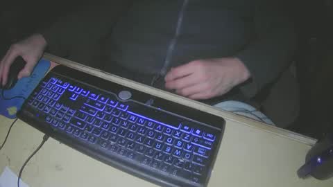 Snapshot of justme39057 chatting on January 12, 5:11 pm Justme39057 online show from January 12, 5:11 pm