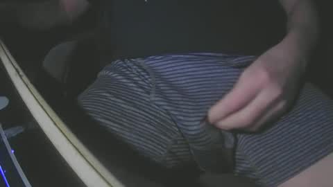 Snapshot of justme39057 chatting on March 1, 6:32 pm Justme39057 online show from March 1, 6:32 pm