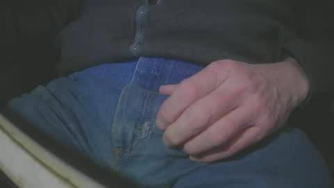 Snapshot of justme39057 chatting on February 8, 10:19 pm Justme39057 online show from February 8, 10:19 pm